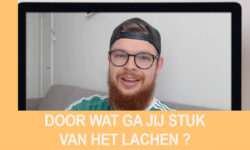 door wat ga jij stuk van het lachen